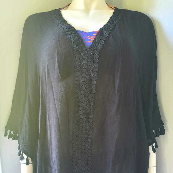 Luna beachwear Cover-up - Picture 1 of 6